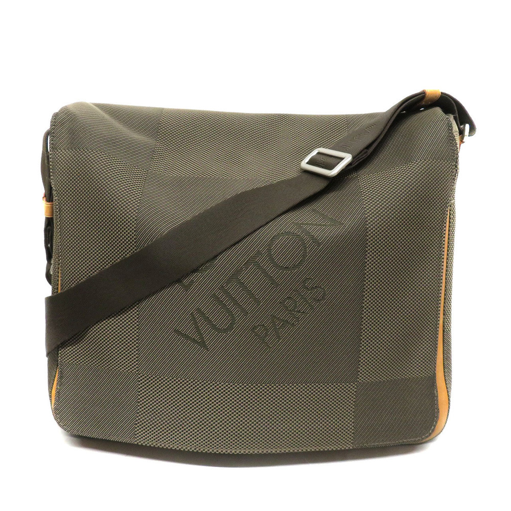 Louis Vuitton Messager
